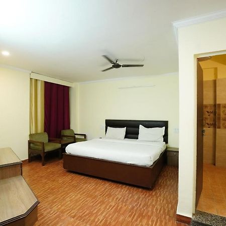 Hotel Gaurab Near Paltan Bazaar 데라둔 외부 사진