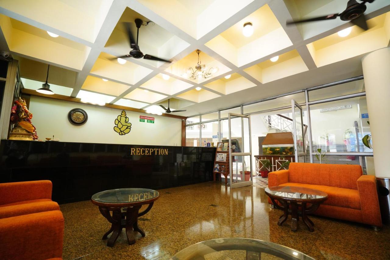 Hotel Gaurab Near Paltan Bazaar 데라둔 외부 사진
